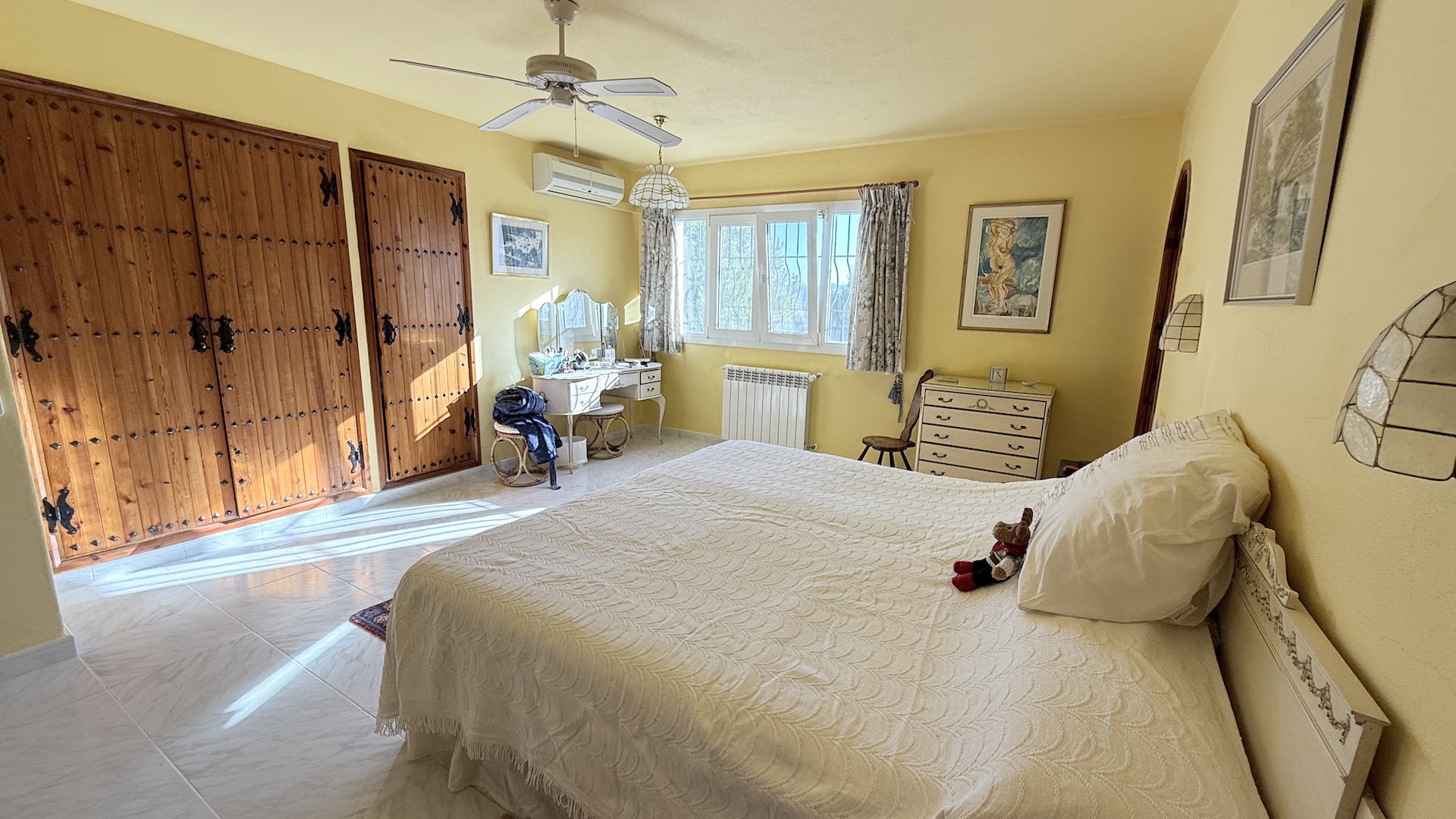 Resa estates ibiza for sale te koop villa huis zwembad san jose bedroom 3.jpeg